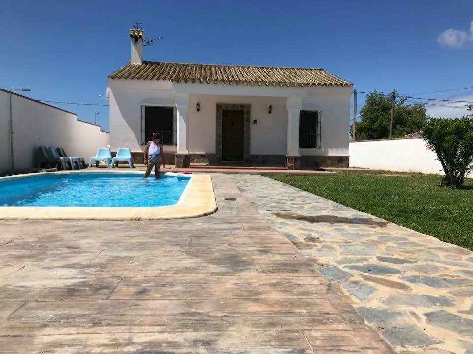 La Primera Piedra *